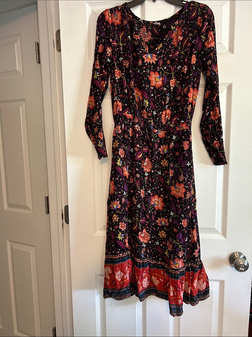 Old Navy Black Floral Long-Sleeve Midi Dress with Red Border
